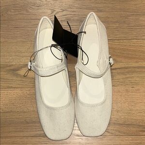 NWT Forever 21 Flats